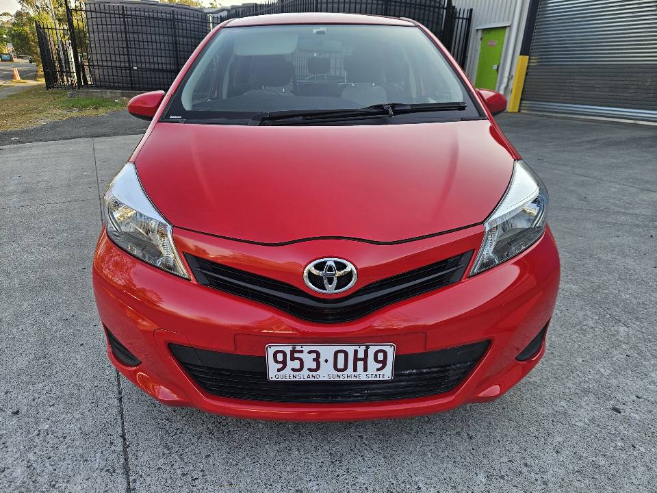2013 Toyota yaris yr 5 door automatic3.jpg